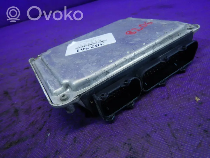 Volkswagen Lupo Unidad de control/módulo ECU del motor 030906032E