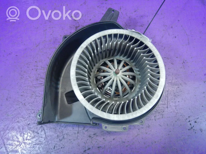 Volkswagen Fox Pečiuko ventiliatorius/ putikas 6Q0819015G
