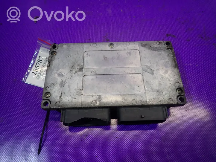 Renault Megane I Komputer / Sterownik ECU silnika 7700113460