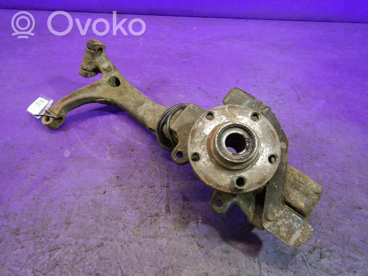 Audi A4 S4 B5 8D Fuso a snodo con mozzo ruota anteriore 8D0407258M