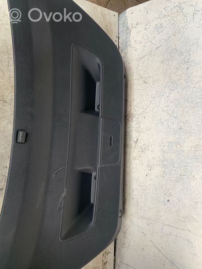 Volkswagen Beetle A5 Tailgate/boot lid cover trim 5c5867601