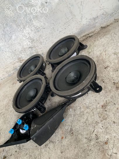 Volvo S60 Audio system kit 