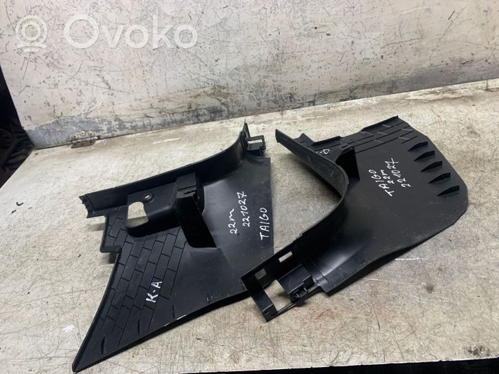 Volkswagen Taigo Rivestimento vano piedi laterale 2g1863484