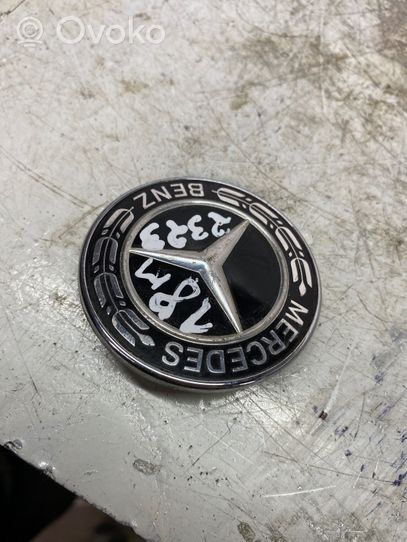 Mercedes-Benz CLA C117 X117 W117 Logo, emblème, badge A0008171801