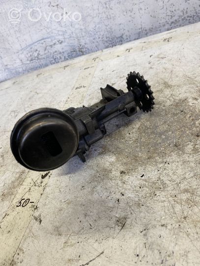 Renault Kangoo I Oil pump 