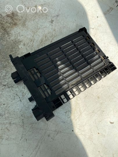 Volkswagen Touran III Radiateur électrique de chauffage auxiliaire 5q0963235a