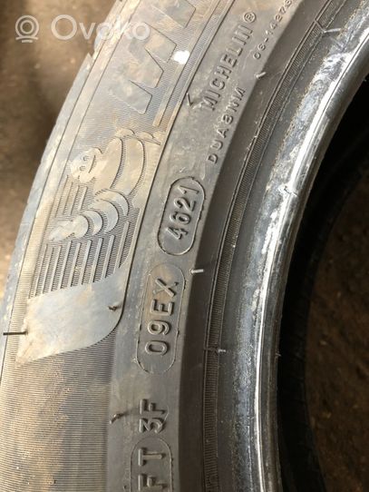 Volkswagen Touran II R17 summer tire 