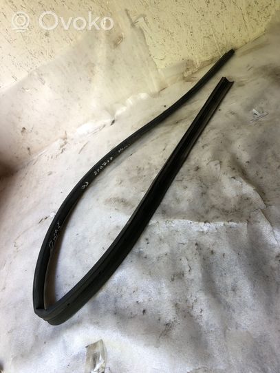 Audi Q3 8U Front door rubber seal 8u0839119