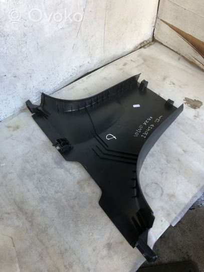 Volvo XC40 (B) pillar trim (bottom) 31457497