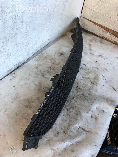 Infiniti Q50 Grille inférieure de pare-chocs avant 622544hb5a