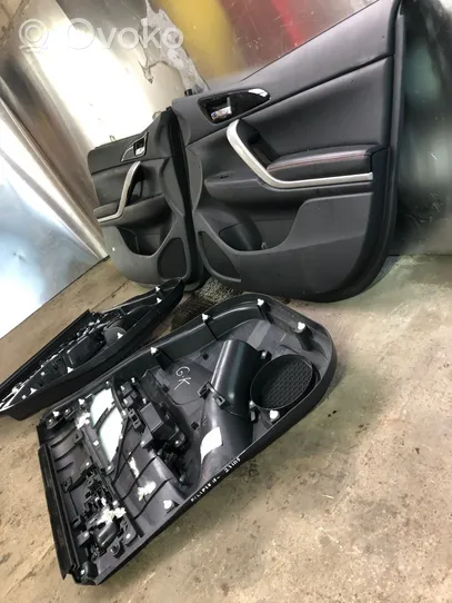 Mitsubishi Eclipse Cross Etuoven verhoilu 7222b551