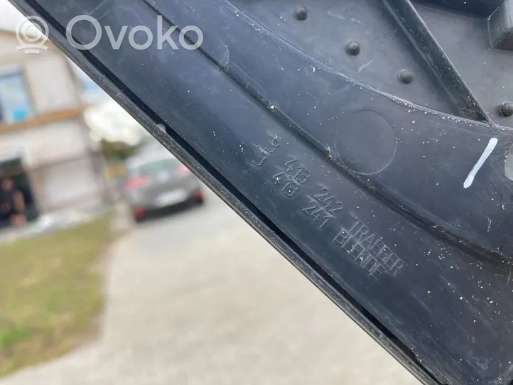 BMW X3 E83 Viršutinė apdaila (prie lango) 7054941