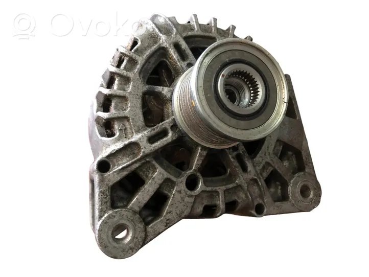 Renault Twingo III Alternator 231003101R