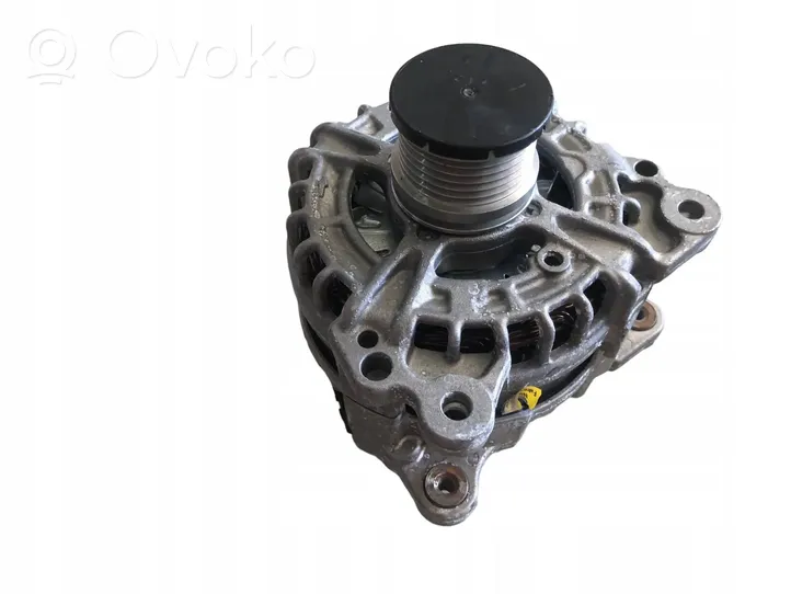 Volkswagen Golf VII Alternator 03H903026J