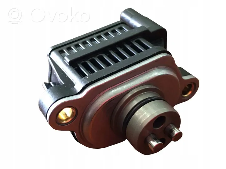 Audi A4 S4 B9 8W Turboahtimen magneettiventtiili 06M906048F