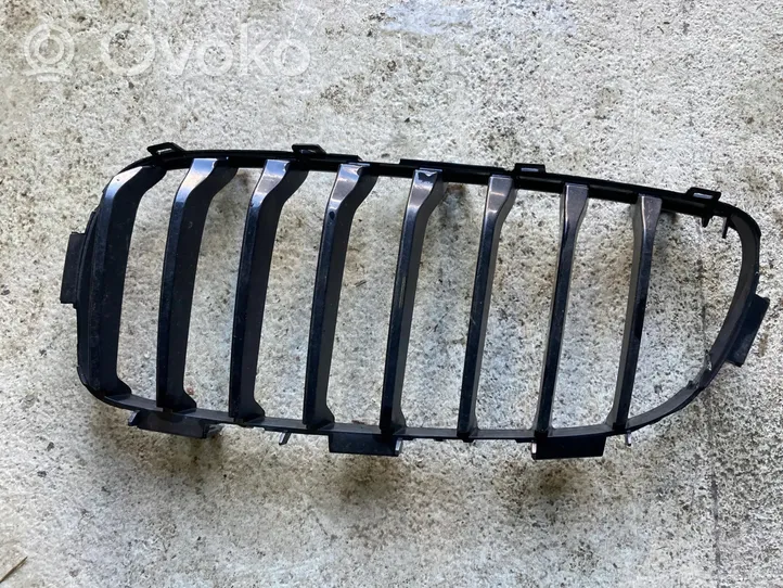 BMW 4 F32 F33 Maskownica / Grill / Atrapa górna chłodnicy ATRAPA