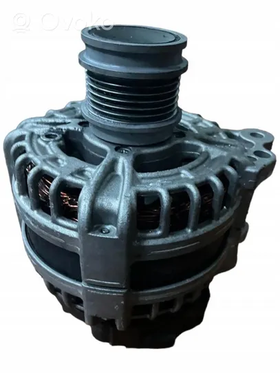 Volkswagen Golf VIII Generatore/alternatore 05L