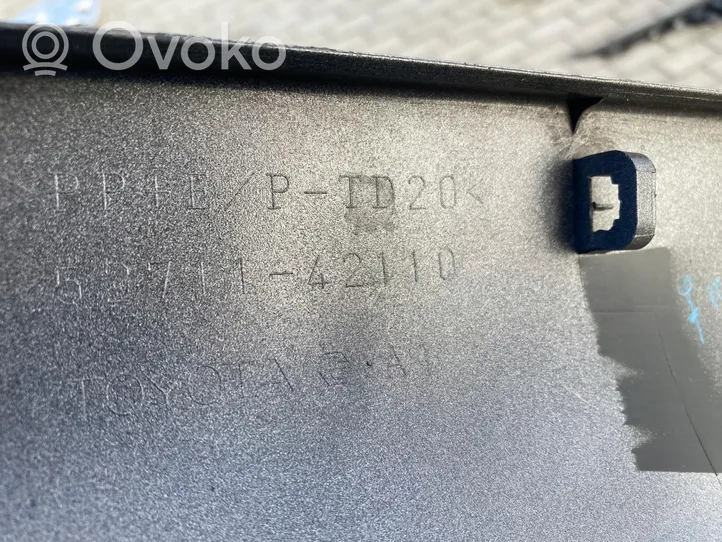 Toyota RAV 4 (XA20) Apdailinė priekinio bamperio juosta 52711-42110