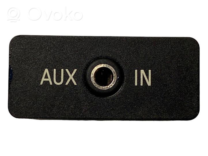 BMW X5 E70 USB jungtis 6986791