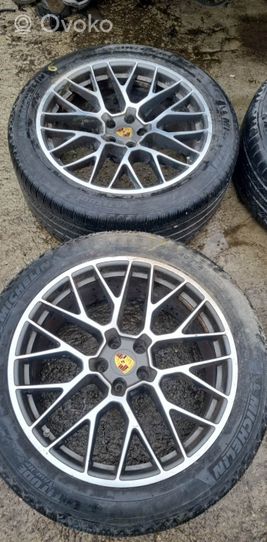 Porsche Macan R20 alloy rim 0049202013