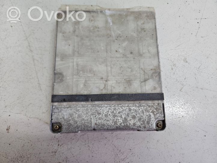 Toyota Yaris Calculateur moteur ECU 8966152082