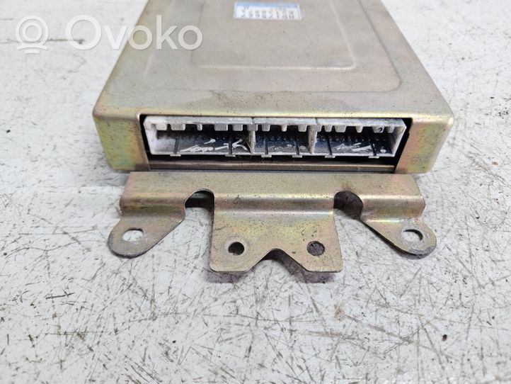 Mitsubishi Colt Sterownik / Moduł ECU MD175667