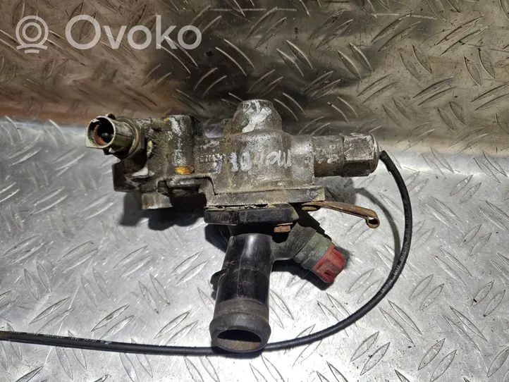 Ford Escort Termostato/alloggiamento del termostato 89FF9K478