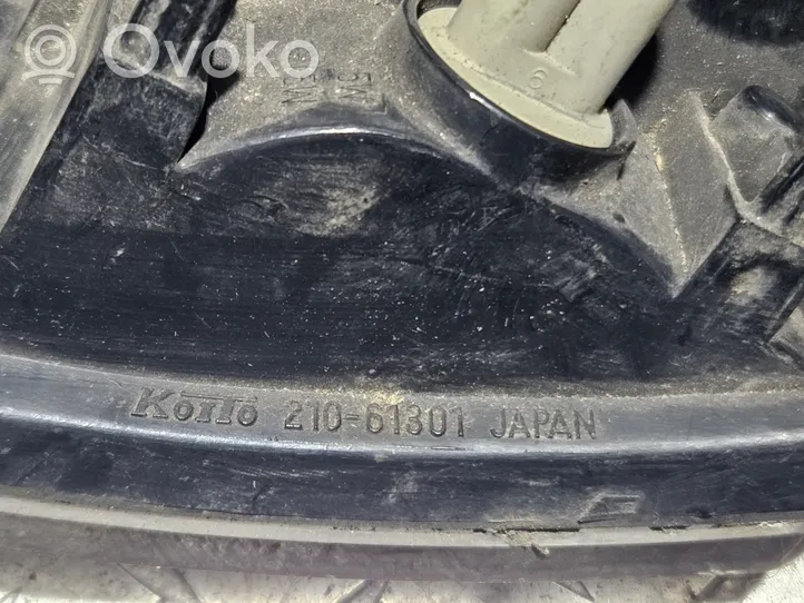 Mazda 323 Indicatore di direzione anteriore 21061301