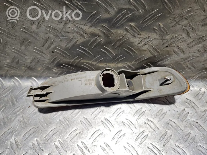 Toyota Corolla E100 Front indicator light 12391