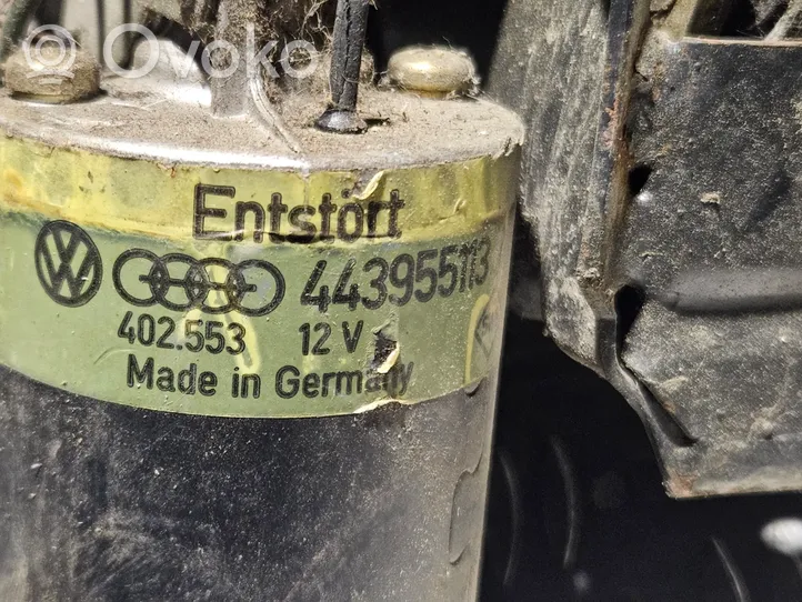 Audi 100 200 5000 C3 Tringlerie et moteur d'essuie-glace avant 443955113