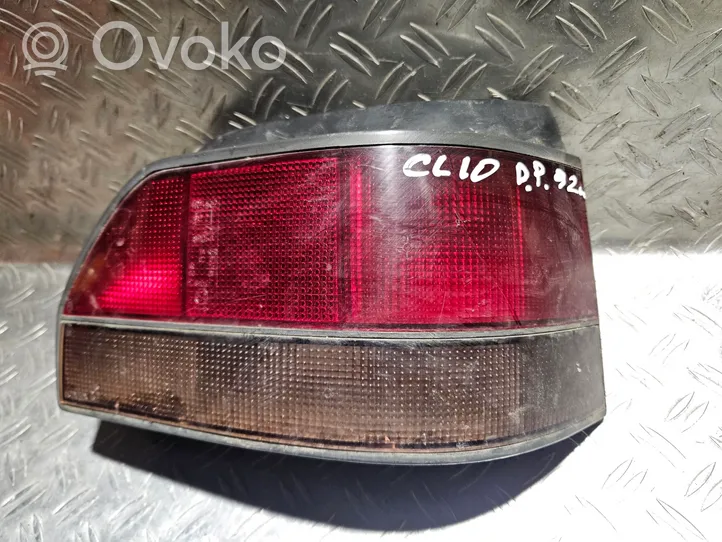 Renault Clio I Rear/tail lights 7700967