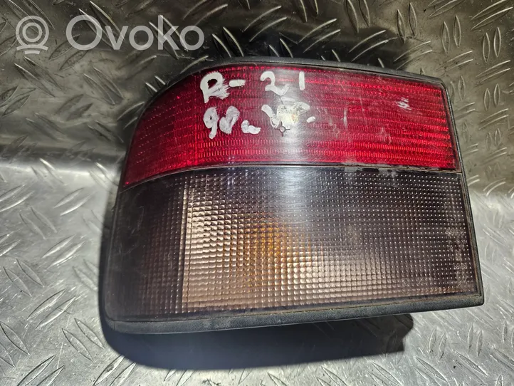 Renault 21 Lampa tylna 7700792974