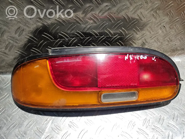 Nissan NX 100 Lampa tylna 3309701L