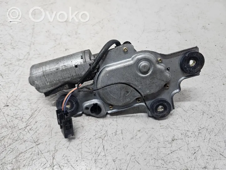 Ford Focus Moteur d'essuie-glace arrière 0390201548