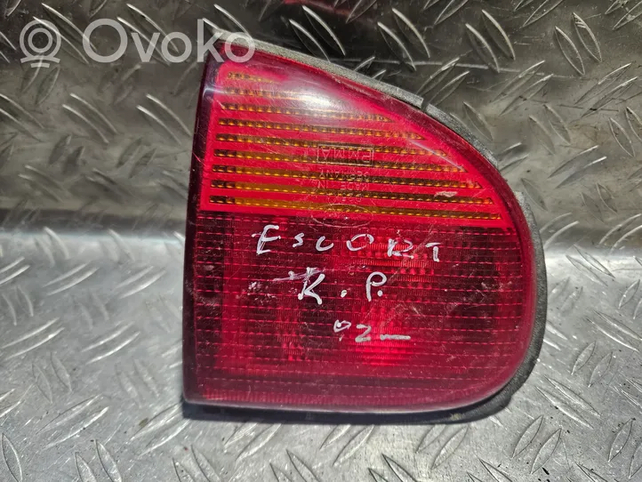 Ford Escort Lampy tylnej klapy bagażnika 93AG15K258