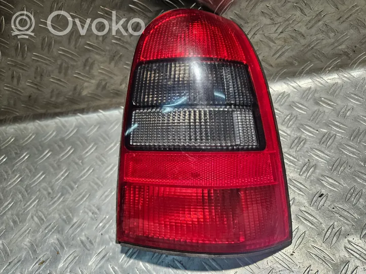 Opel Vectra B Luci posteriori 09153155