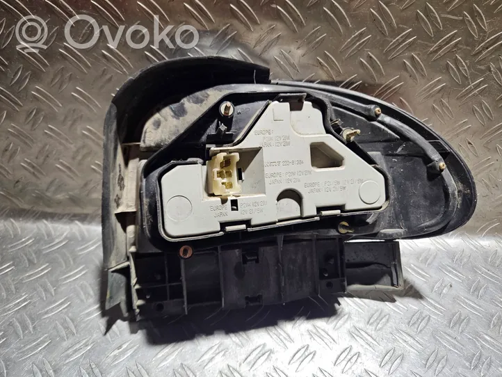 Mazda 121 Lampa tylna 22061364