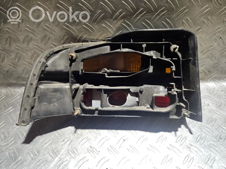 Mazda 626 Lampa tylna 0437829R