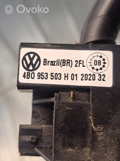 Volkswagen PASSAT B5 Pyyhkimen/suuntavilkun vipukytkin 4B0953503H