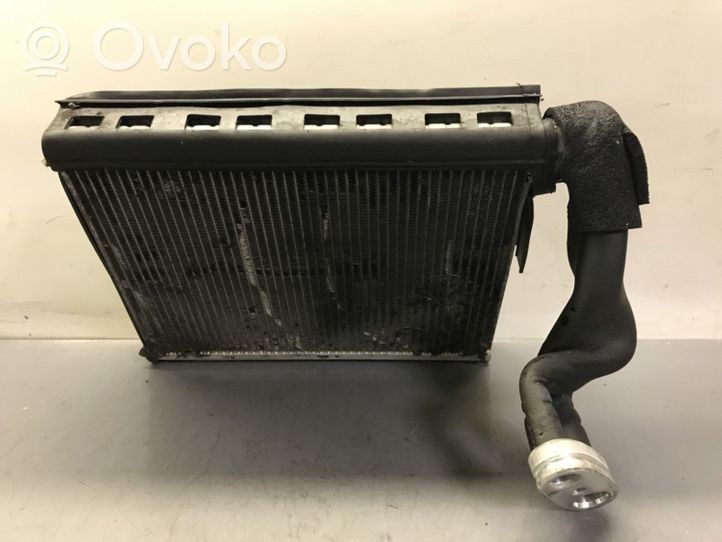 Audi A6 S6 C6 4F Oro kondicionieriaus radiatorius (salone) 04G01C3037