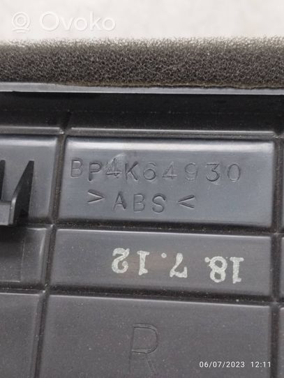 Mazda 3 I Grille d'aération centrale BP4K64930