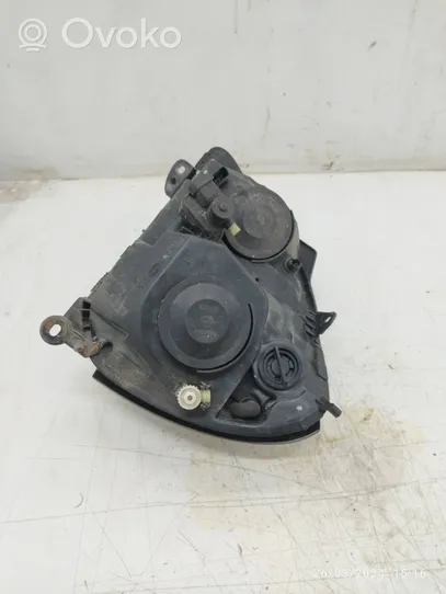 Renault Clio II Phare frontale 15601800