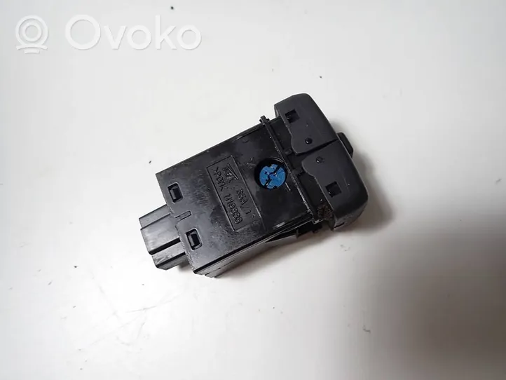 Honda CR-V Sunroof switch M19833