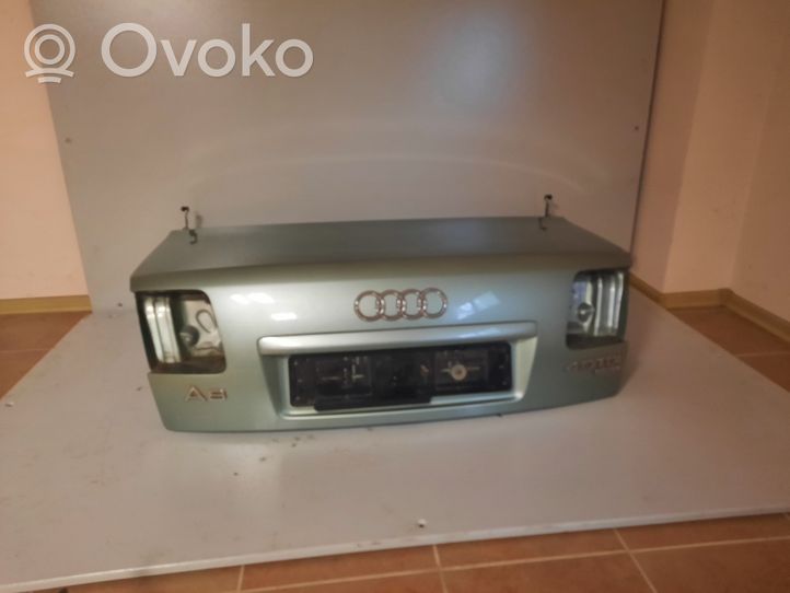 Audi A8 S8 D3 4E Tylna klapa bagażnika 