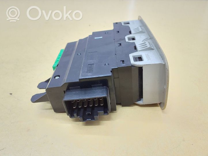 Volvo S80 Electric window control switch 30658146