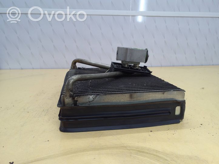 Volvo S60 Oro kondicionieriaus radiatorius (salone) 97106