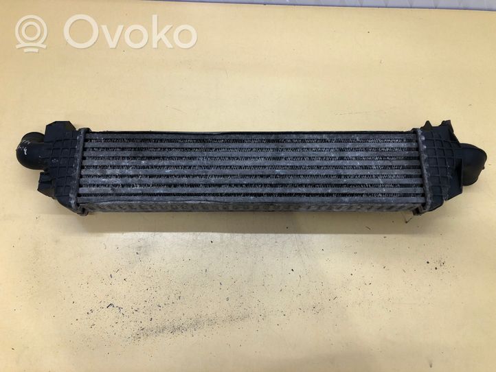 Volvo V50 Intercooler air channel guide 