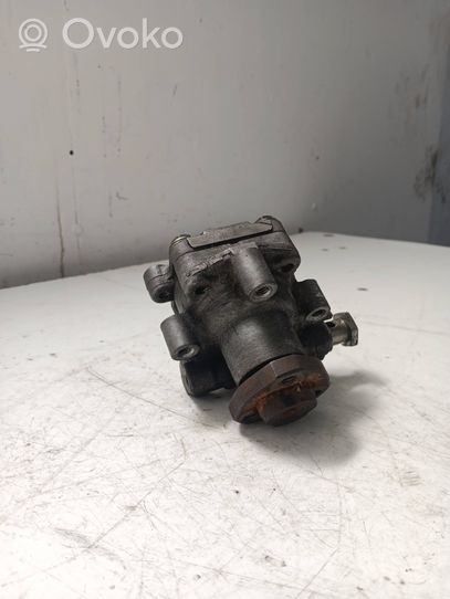 Skoda Octavia Mk1 (1U) Supporto di montaggio della pompa del servosterzo 1J0422174