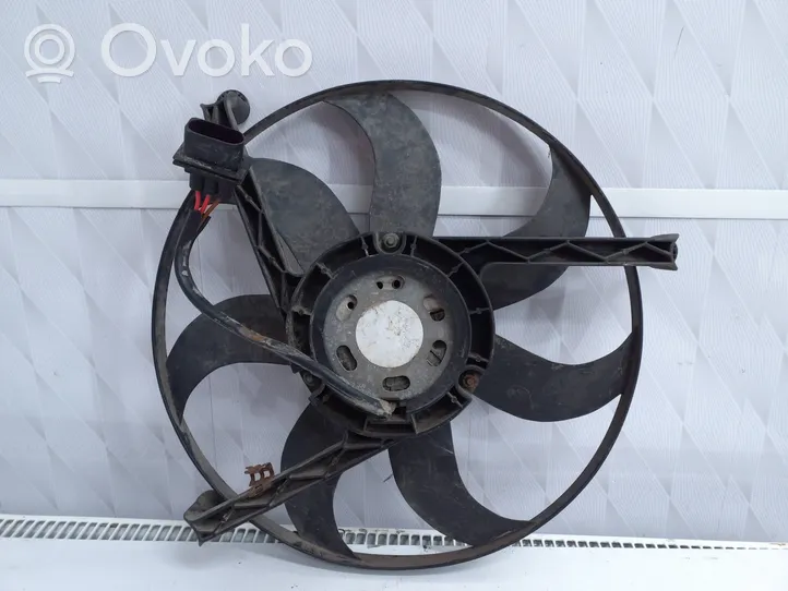 Skoda Roomster (5J) Ventilateur de refroidissement de radiateur électrique 6Q0959455AD