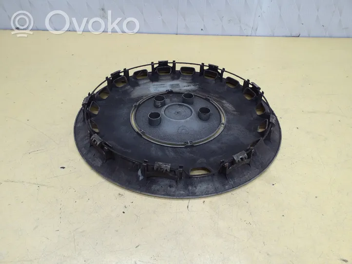 Volvo V50 R15 wheel hub/cap/trim 30615582